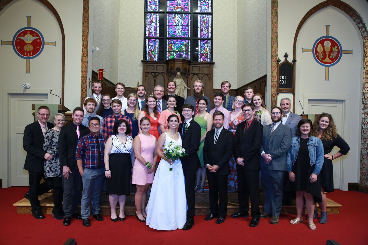 Gustavus Alumni at Wedding of Cassandra Quam '13 and Nathan Dexter '13